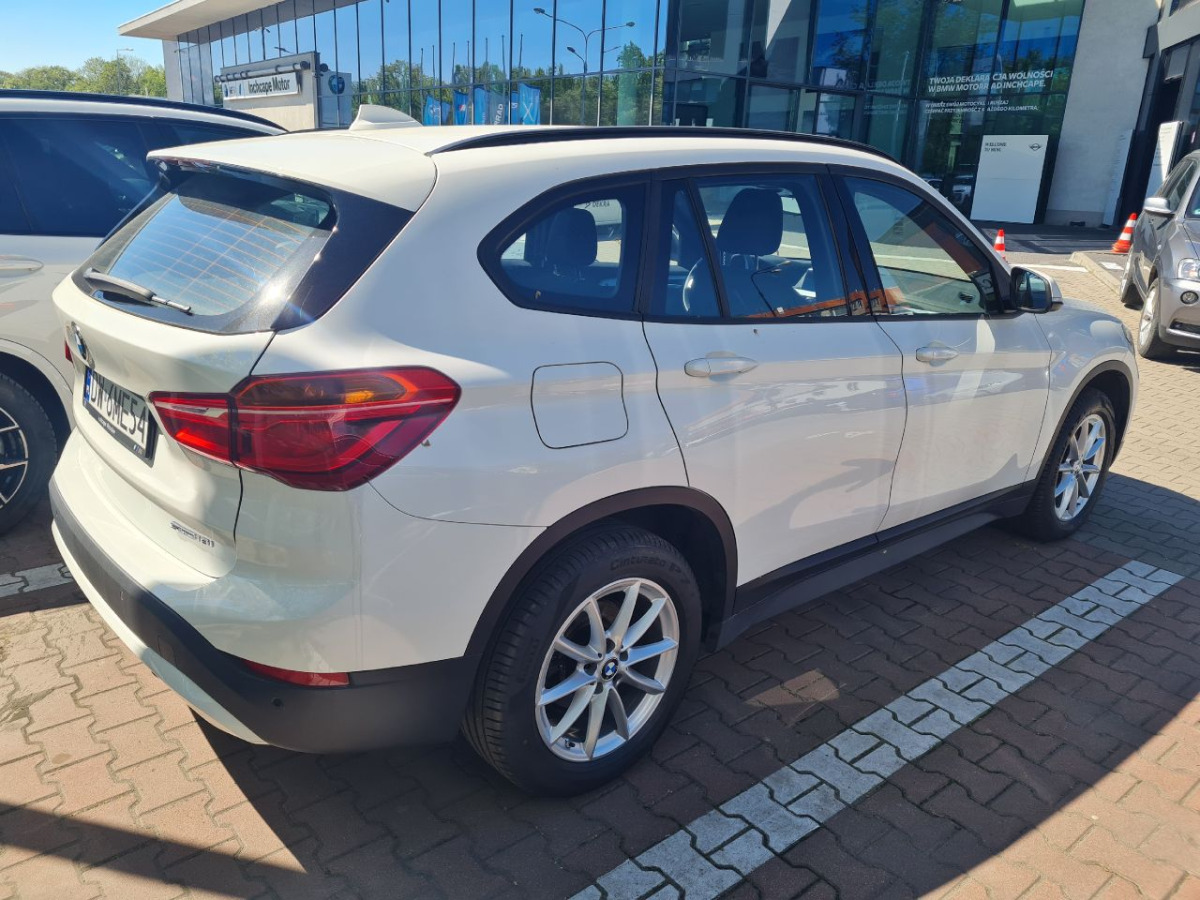 BMW X1 sDrive18i Advantage SUV - SUV: afbeelding 3 BMW X1 sDrive18i Advantage SUV - SUV: afbeelding 3