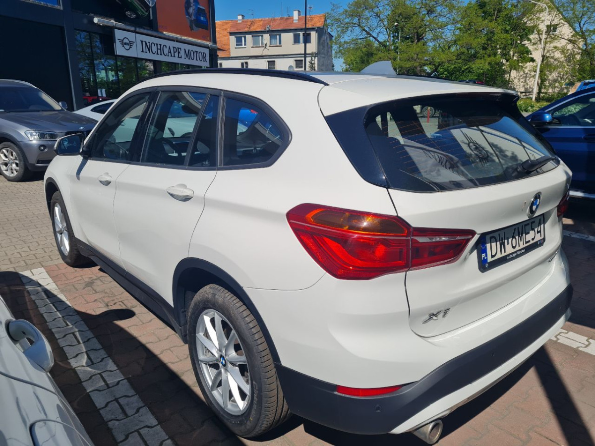 BMW X1 sDrive18i Advantage SUV - SUV: afbeelding 4 BMW X1 sDrive18i Advantage SUV - SUV: afbeelding 4