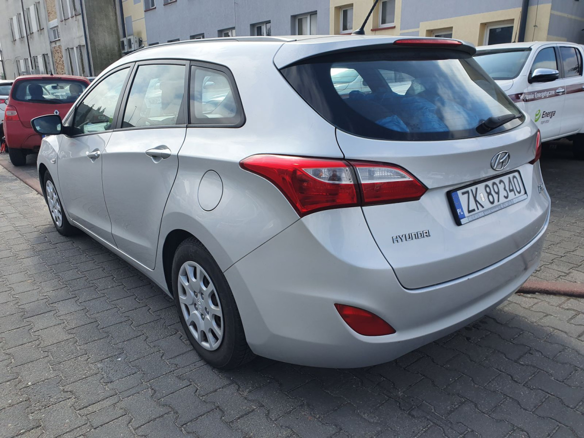 HYUNDAI I30 KOMBI - Personenwagen: afbeelding 4 HYUNDAI I30 KOMBI - Personenwagen: afbeelding 4
