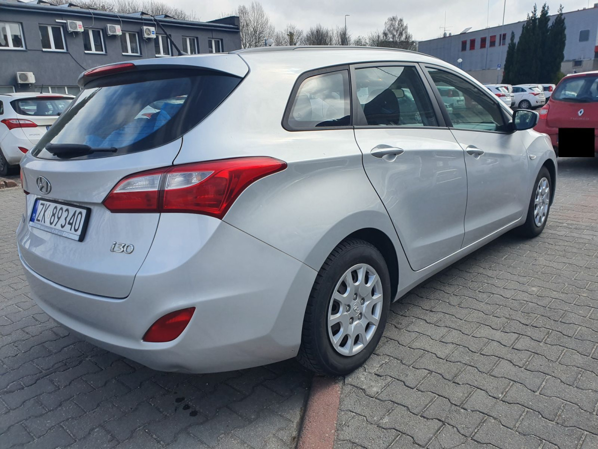 HYUNDAI I30 KOMBI - Personenwagen: afbeelding 3 HYUNDAI I30 KOMBI - Personenwagen: afbeelding 3
