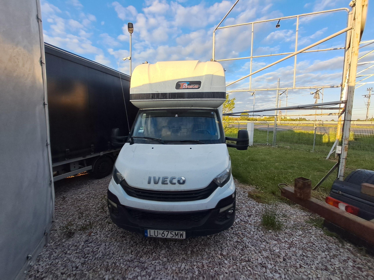 IVECO 35S18 PLANDEKA - Schuifzeilen bestelwagen: afbeelding 2 IVECO 35S18 PLANDEKA - Schuifzeilen bestelwagen: afbeelding 2