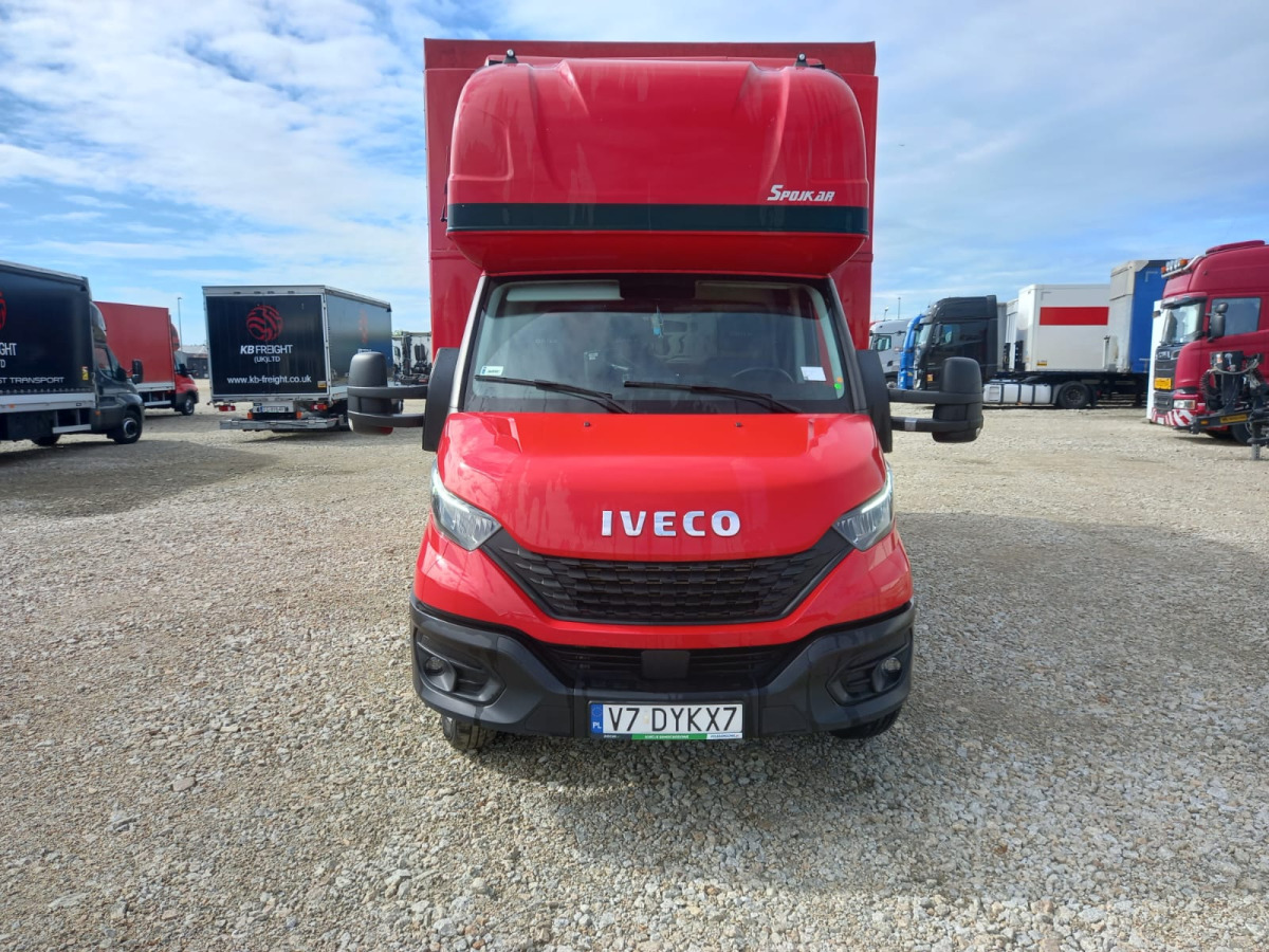IVECO DAILY PLANDEKA - Schuifzeilen bestelwagen: afbeelding 2 IVECO DAILY PLANDEKA - Schuifzeilen bestelwagen: afbeelding 2