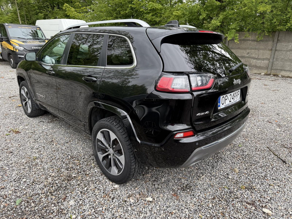 JEEP CHEROKEE OVERLAND 2.0 TURBO AWD AT SUV USZKODZONY SILNIK - SUV: afbeelding 4 JEEP CHEROKEE OVERLAND 2.0 TURBO AWD AT SUV USZKODZONY SILNIK - SUV: afbeelding 4