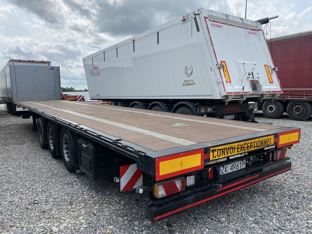 KOEGEL SF24 PLATFORMA - Open bak met boorden oplegger: afbeelding 2 KOEGEL SF24 PLATFORMA - Open bak met boorden oplegger: afbeelding 2