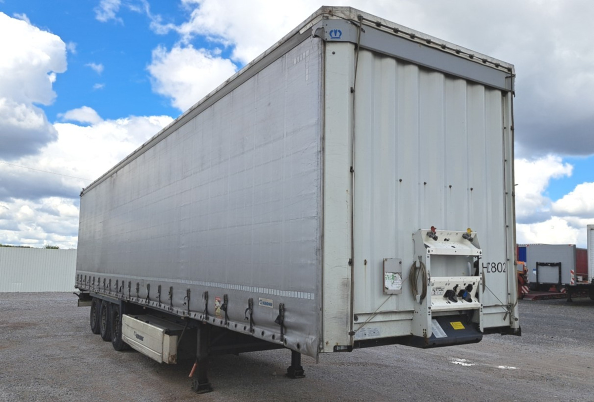 KRONE PROFI LINER SD KURTYNOWA - Aanhangwagen met huif: afbeelding 1 KRONE PROFI LINER SD KURTYNOWA - Aanhangwagen met huif: afbeelding 1
