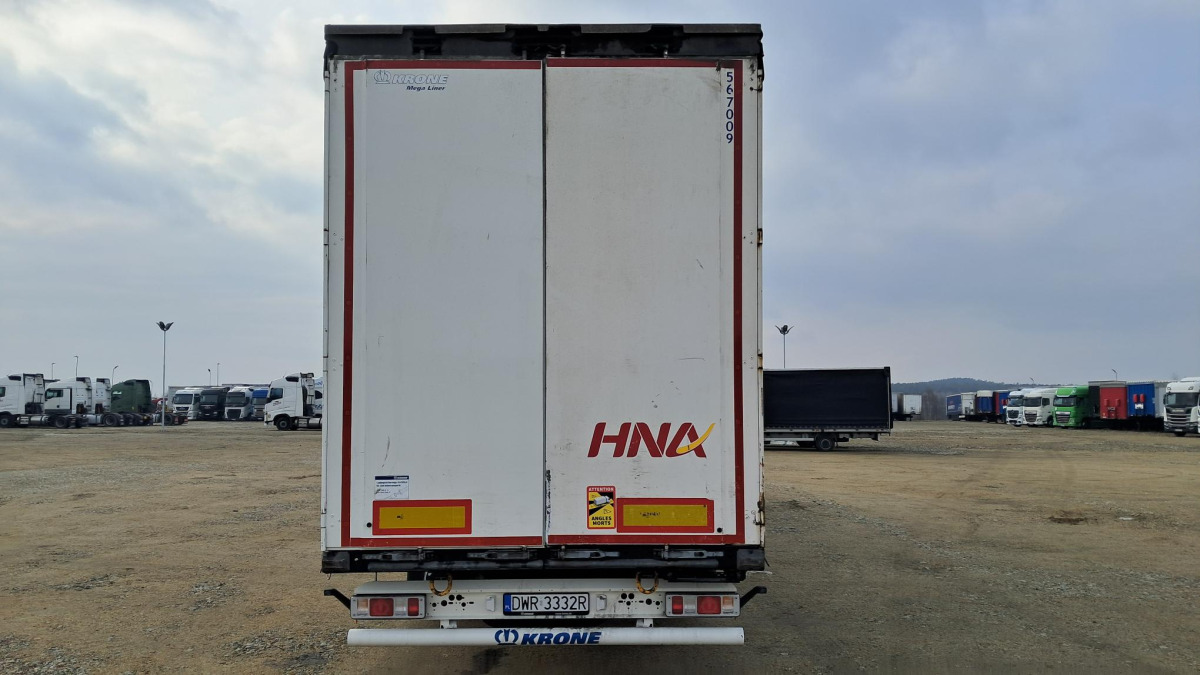 KRONE SD KURTYNOWA - Aanhangwagen met huif: afbeelding 4 KRONE SD KURTYNOWA - Aanhangwagen met huif: afbeelding 4