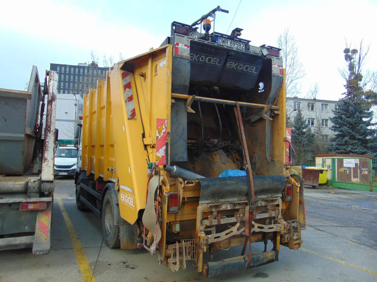 MAN TGM WYWÓZ ŚMIECI - Vuilniswagen: afbeelding 4 MAN TGM WYWÓZ ŚMIECI - Vuilniswagen: afbeelding 4