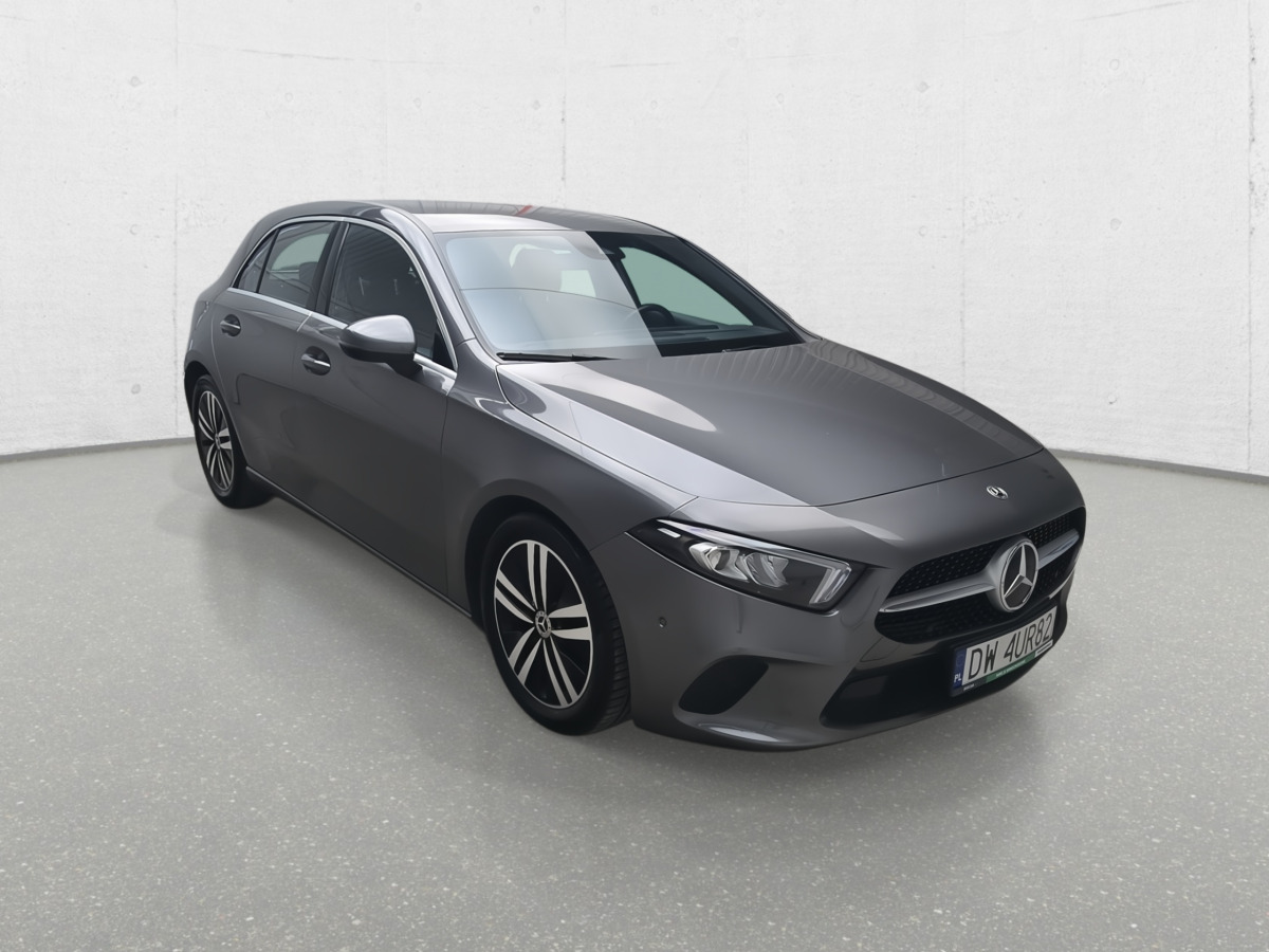 MERCEDES BENZ A 180 HATCHBACK - Hatchback: afbeelding 2 MERCEDES BENZ A 180 HATCHBACK - Hatchback: afbeelding 2