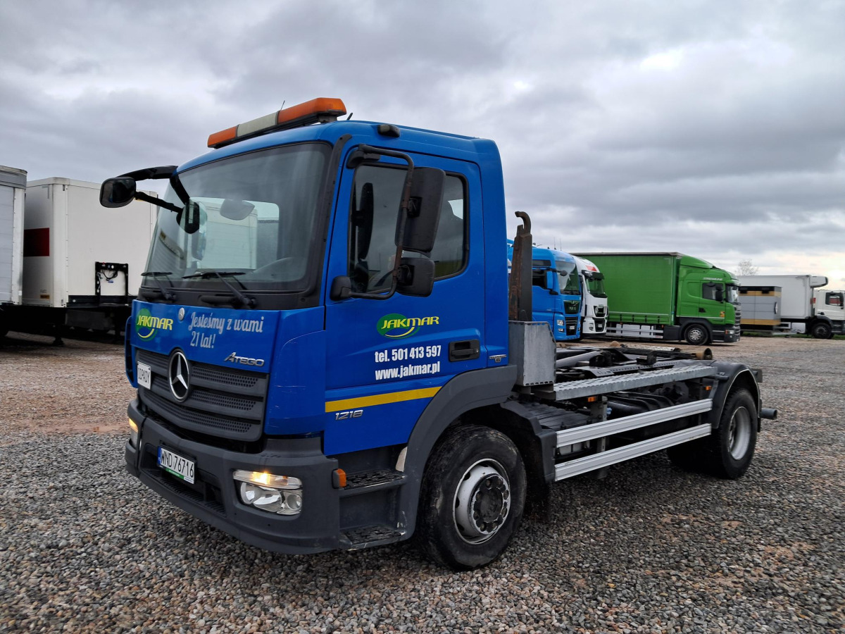 MERCEDES BENZ ATEGO HAKOWIEC - Haakarmsysteem vrachtwagen: afbeelding 2 MERCEDES BENZ ATEGO HAKOWIEC - Haakarmsysteem vrachtwagen: afbeelding 2