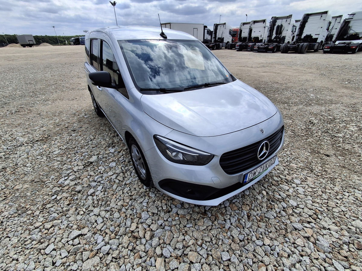 MERCEDES BENZ CITAN MINIVAN - Personenwagen: afbeelding 1 MERCEDES BENZ CITAN MINIVAN - Personenwagen: afbeelding 1