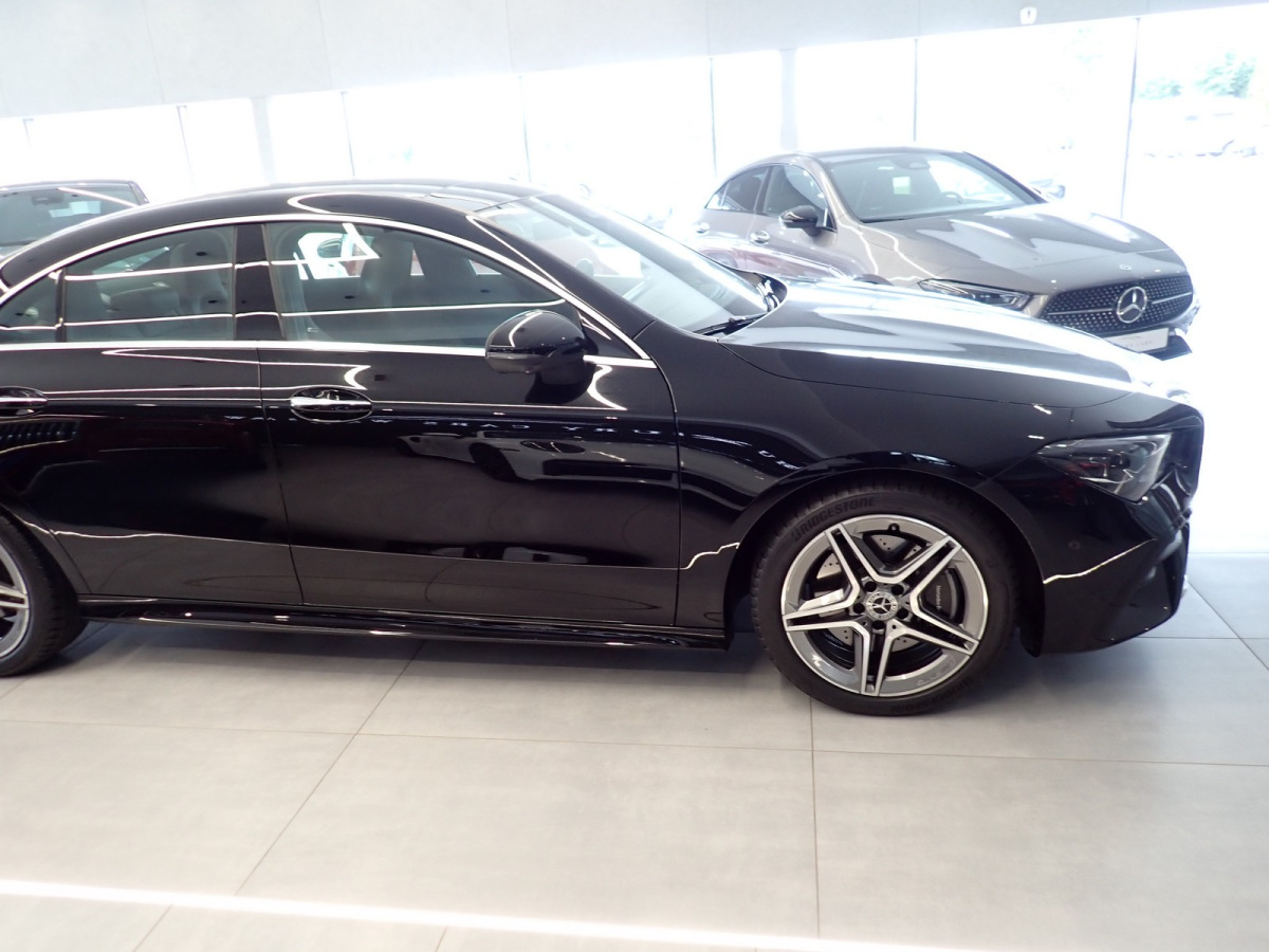 MERCEDES BENZ CLA 200 SEDAN - Sedan: afbeelding 5 MERCEDES BENZ CLA 200 SEDAN - Sedan: afbeelding 5