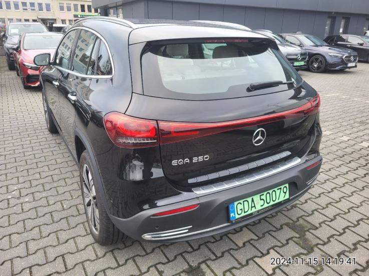 MERCEDES BENZ EQA 250 SUV - SUV: afbeelding 4 MERCEDES BENZ EQA 250 SUV - SUV: afbeelding 4