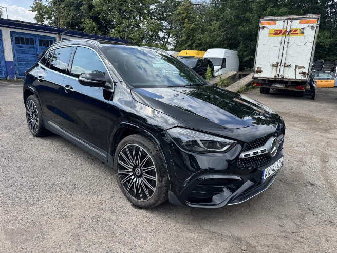 MERCEDES BENZ GLA SUV - SUV: afbeelding 1 MERCEDES BENZ GLA SUV - SUV: afbeelding 1