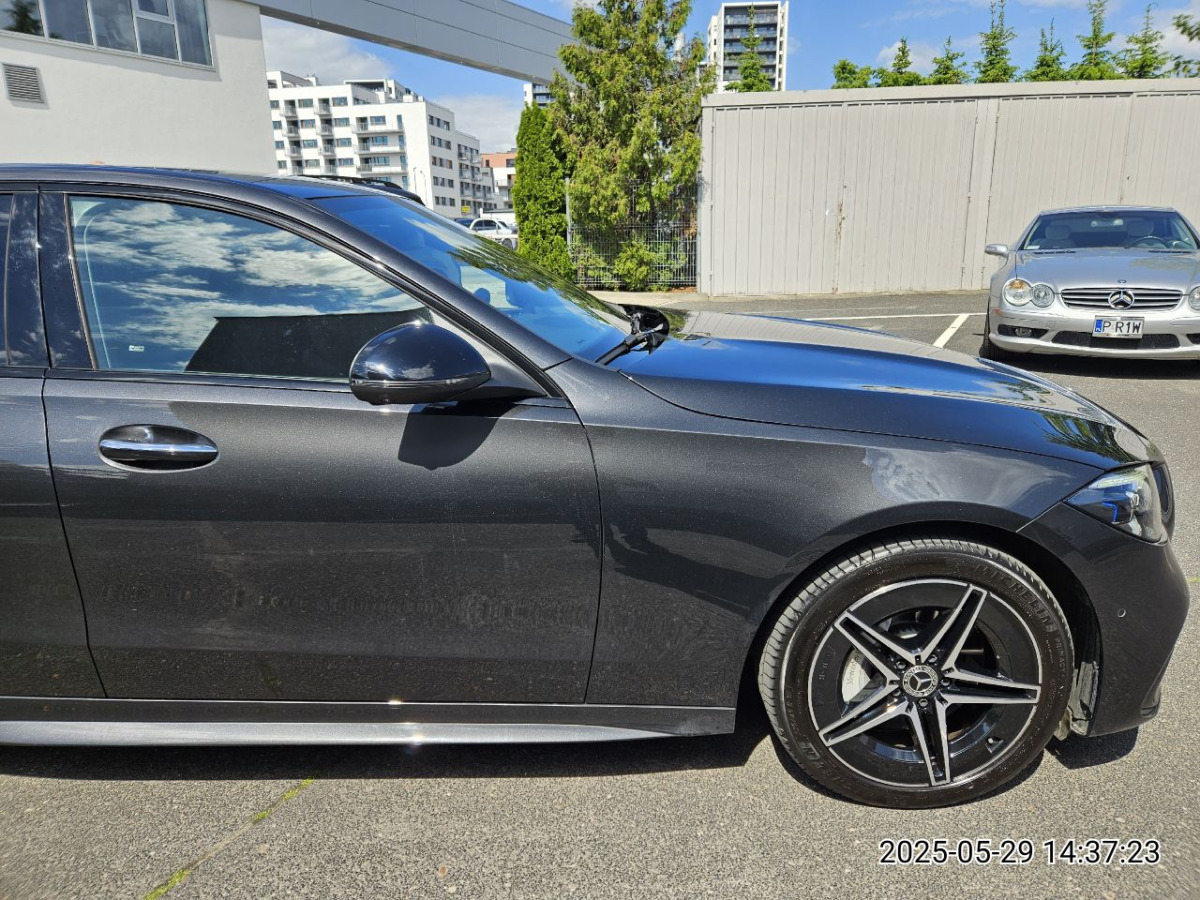 MERCEDES BENZ KLASA-C SEDAN - Sedan: afbeelding 4 MERCEDES BENZ KLASA-C SEDAN - Sedan: afbeelding 4
