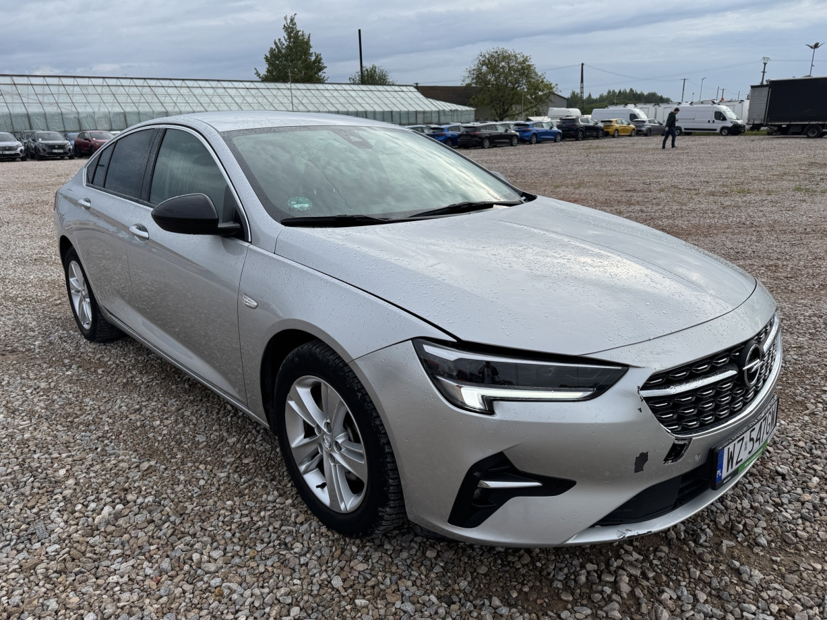 OPEL INSIGNIA LIFTBACK - Personenwagen: afbeelding 1 OPEL INSIGNIA LIFTBACK - Personenwagen: afbeelding 1