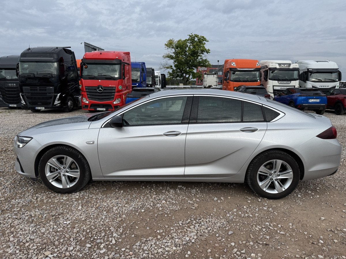 OPEL INSIGNIA LIFTBACK - Personenwagen: afbeelding 4 OPEL INSIGNIA LIFTBACK - Personenwagen: afbeelding 4