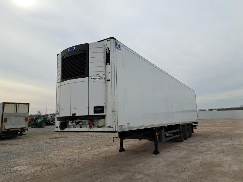 SCHMITZ CARGOBULL SCB*S3B CHŁODNIA - Koelwagen oplegger: afbeelding 2 SCHMITZ CARGOBULL SCB*S3B CHŁODNIA - Koelwagen oplegger: afbeelding 2