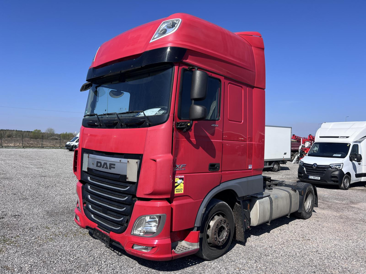 DAF XF 460 FT EURO 6 LOW DECK SUPER SPACE CAB CIĄGNIK SIODŁOWY - Trekker: afbeelding 2 DAF XF 460 FT EURO 6 LOW DECK SUPER SPACE CAB CIĄGNIK SIODŁOWY - Trekker: afbeelding 2