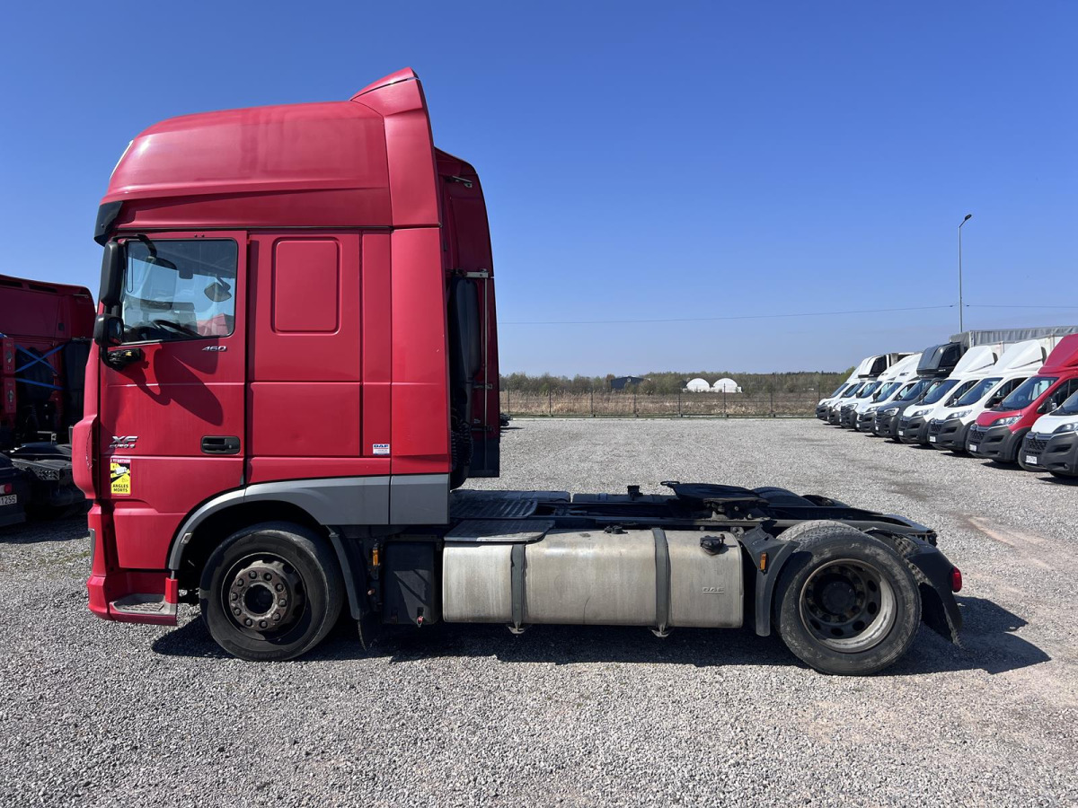 DAF XF 460 FT EURO 6 LOW DECK SUPER SPACE CAB CIĄGNIK SIODŁOWY - Trekker: afbeelding 3 DAF XF 460 FT EURO 6 LOW DECK SUPER SPACE CAB CIĄGNIK SIODŁOWY - Trekker: afbeelding 3