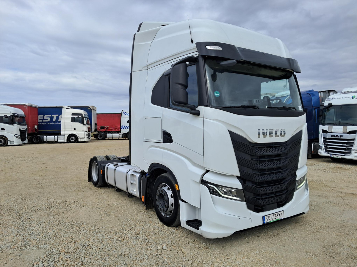 IVECO AS440ST/FP LT CIĄGNIK SIODŁOWY - Trekker: afbeelding 1 IVECO AS440ST/FP LT CIĄGNIK SIODŁOWY - Trekker: afbeelding 1