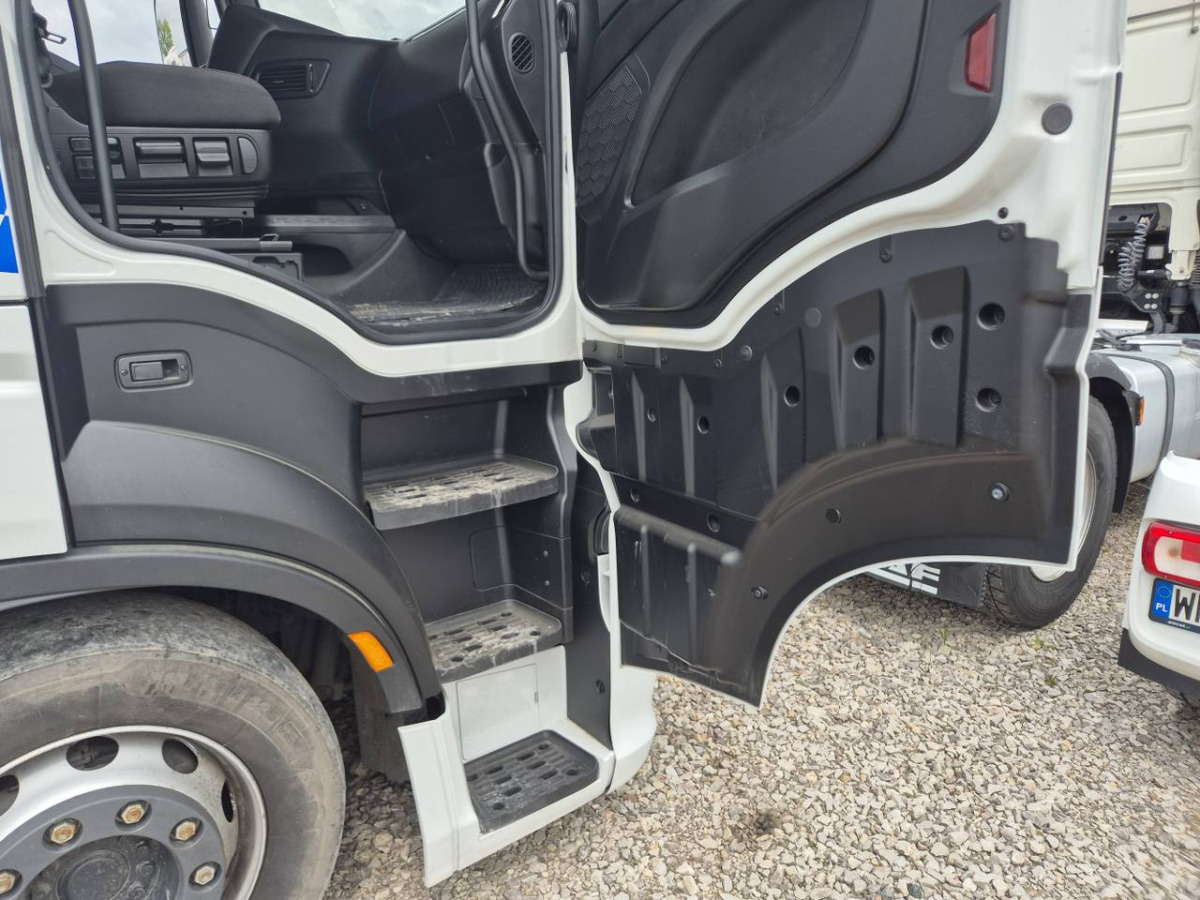Trekker IVECO AS440ST/FP LT CIĄGNIK SIODŁOWY: afbeelding 17
