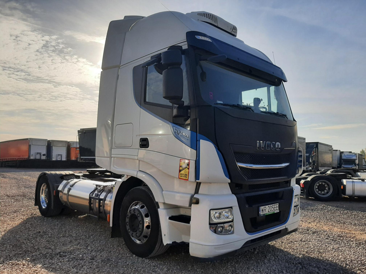 IVECO AS440ST/P LNG CIĄGNIK SIODŁOWY - Trekker: afbeelding 1 IVECO AS440ST/P LNG CIĄGNIK SIODŁOWY - Trekker: afbeelding 1