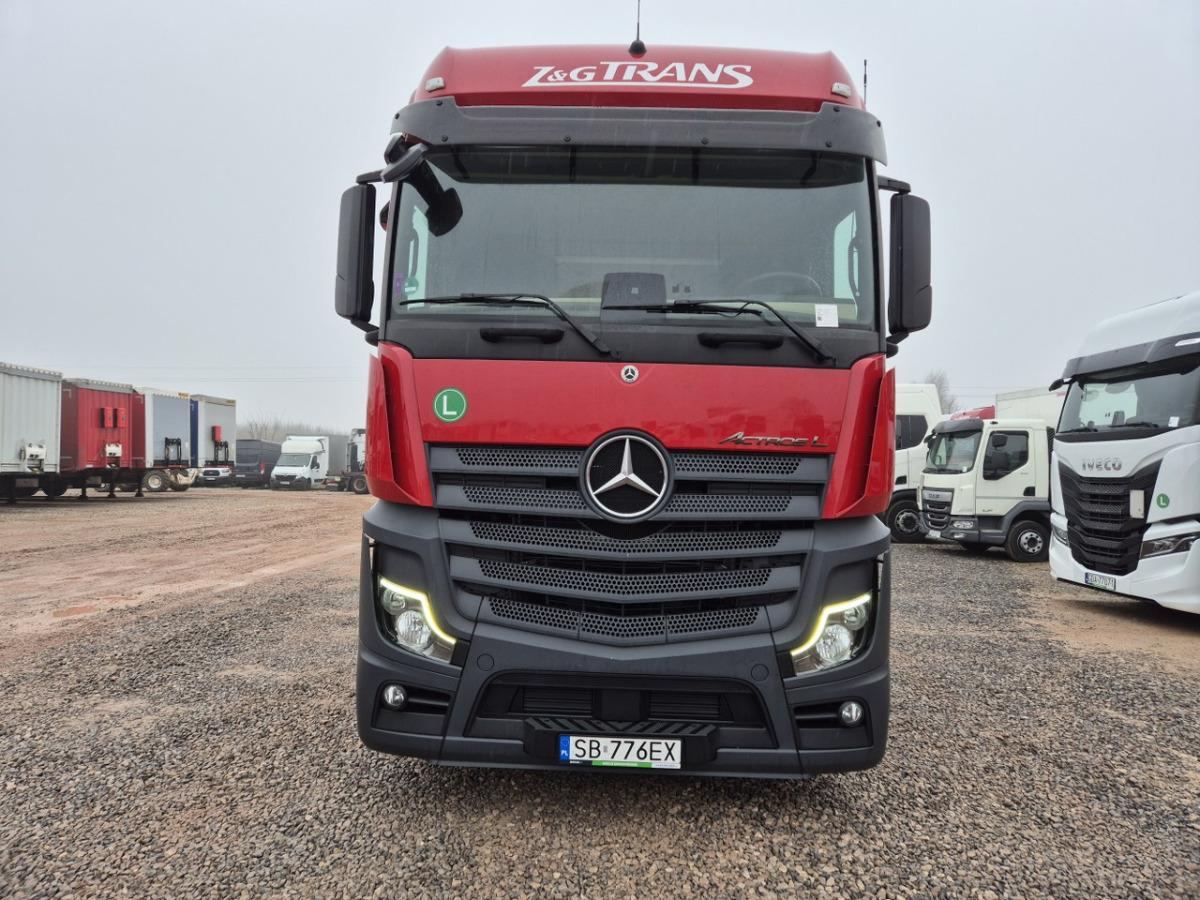 MERCEDES BENZ ACTROS CIĄGNIK SIODŁOWY - Trekker: afbeelding 4 MERCEDES BENZ ACTROS CIĄGNIK SIODŁOWY - Trekker: afbeelding 4