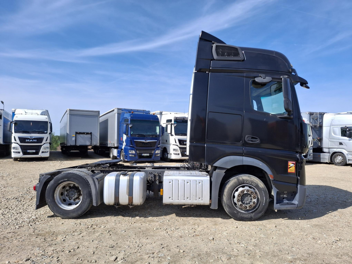 MERCEDES BENZ ACTROS CIĄGNIK SIODŁOWY - Trekker: afbeelding 4 MERCEDES BENZ ACTROS CIĄGNIK SIODŁOWY - Trekker: afbeelding 4