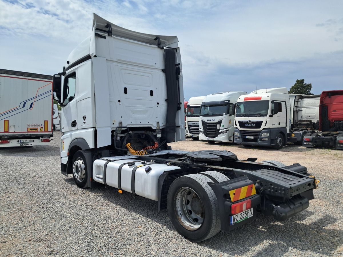 MERCEDES BENZ ACTROS CIĄGNIK SIODŁOWY - Trekker: afbeelding 4 MERCEDES BENZ ACTROS CIĄGNIK SIODŁOWY - Trekker: afbeelding 4