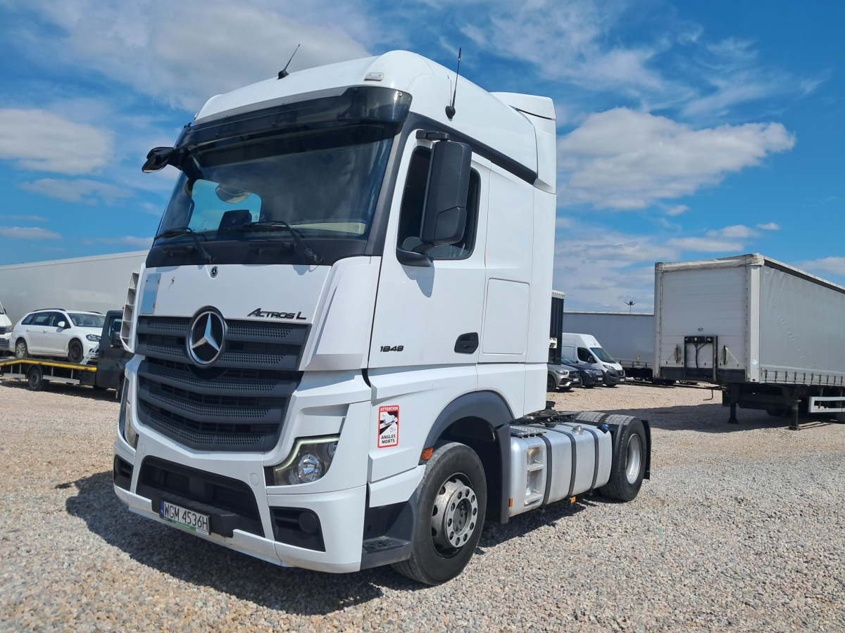 MERCEDES BENZ ACTROS CIĄGNIK SIODŁOWY - Trekker: afbeelding 2 MERCEDES BENZ ACTROS CIĄGNIK SIODŁOWY - Trekker: afbeelding 2