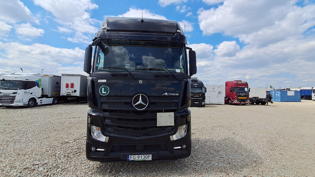 MERCEDES BENZ ACTROS CIĄGNIK SIODŁOWY - Trekker: afbeelding 2 MERCEDES BENZ ACTROS CIĄGNIK SIODŁOWY - Trekker: afbeelding 2