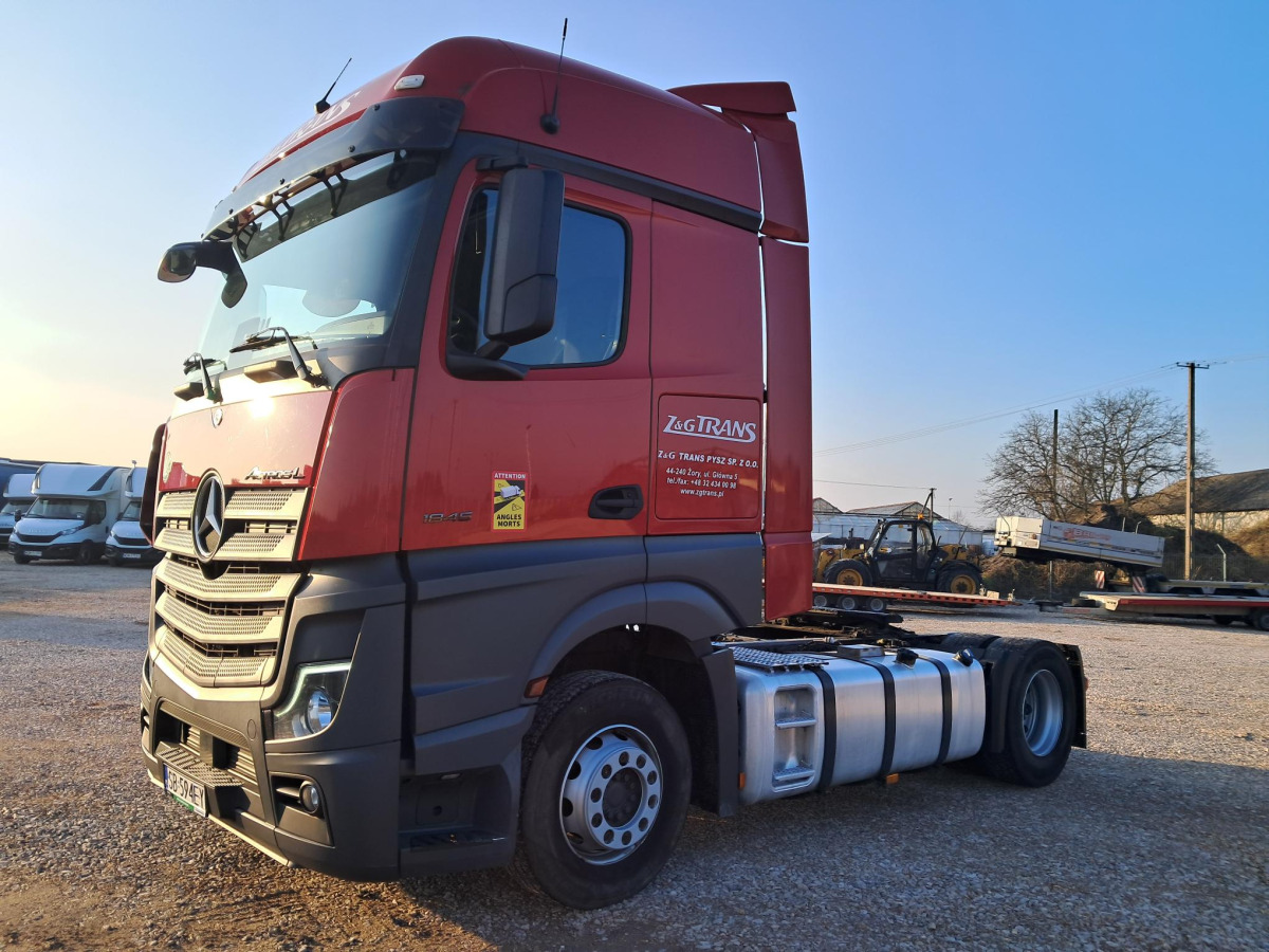 MERCEDES BENZ ACTROS CIĄGNIK SIODŁOWY - Trekker: afbeelding 3 MERCEDES BENZ ACTROS CIĄGNIK SIODŁOWY - Trekker: afbeelding 3