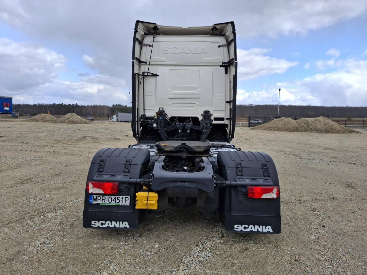 SCANIA R450 CIĄGNIK SIODŁOWY - Trekker: afbeelding 4 SCANIA R450 CIĄGNIK SIODŁOWY - Trekker: afbeelding 4