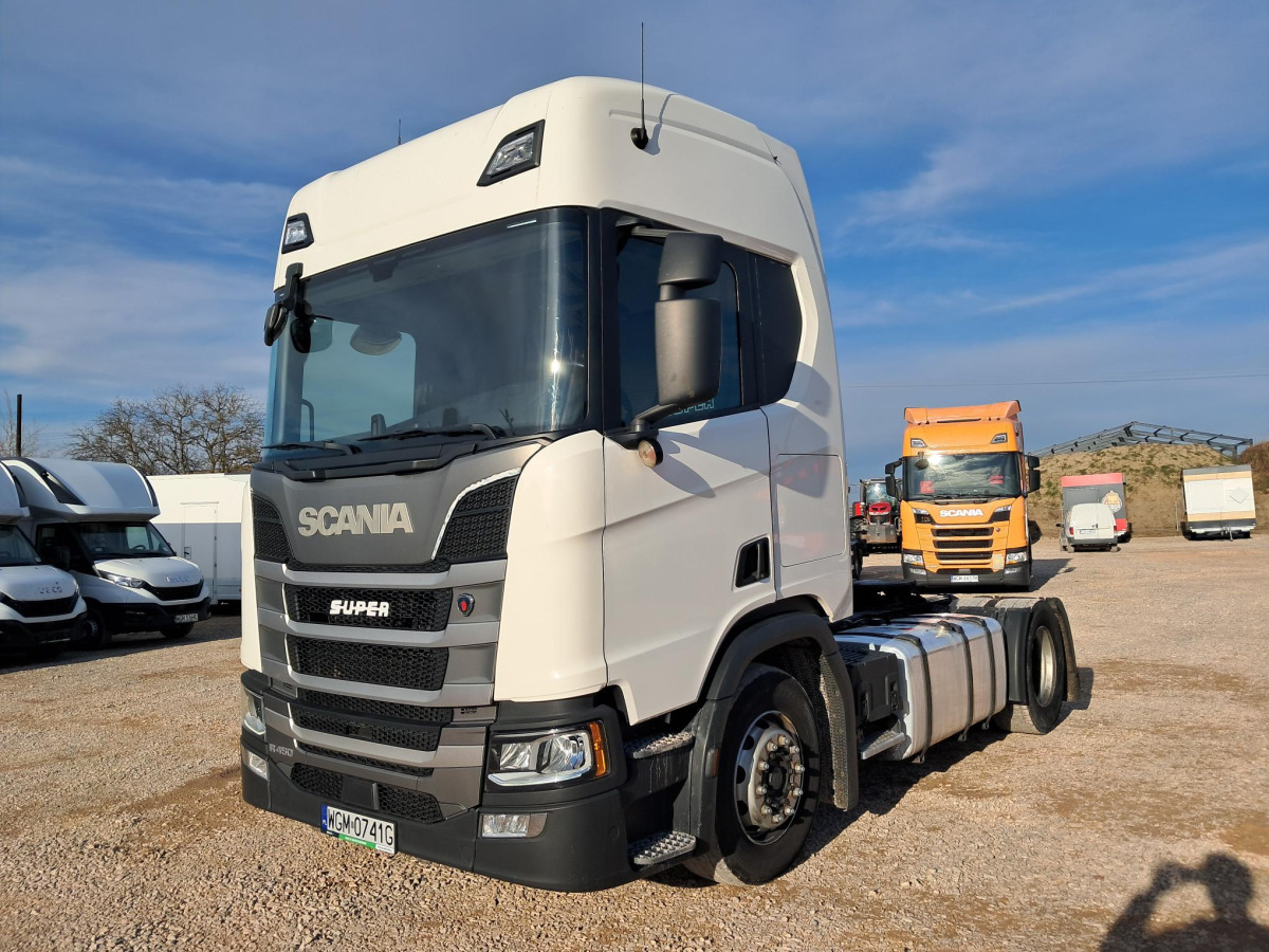 SCANIA R450 CIĄGNIK SIODŁOWY - Trekker: afbeelding 4 SCANIA R450 CIĄGNIK SIODŁOWY - Trekker: afbeelding 4