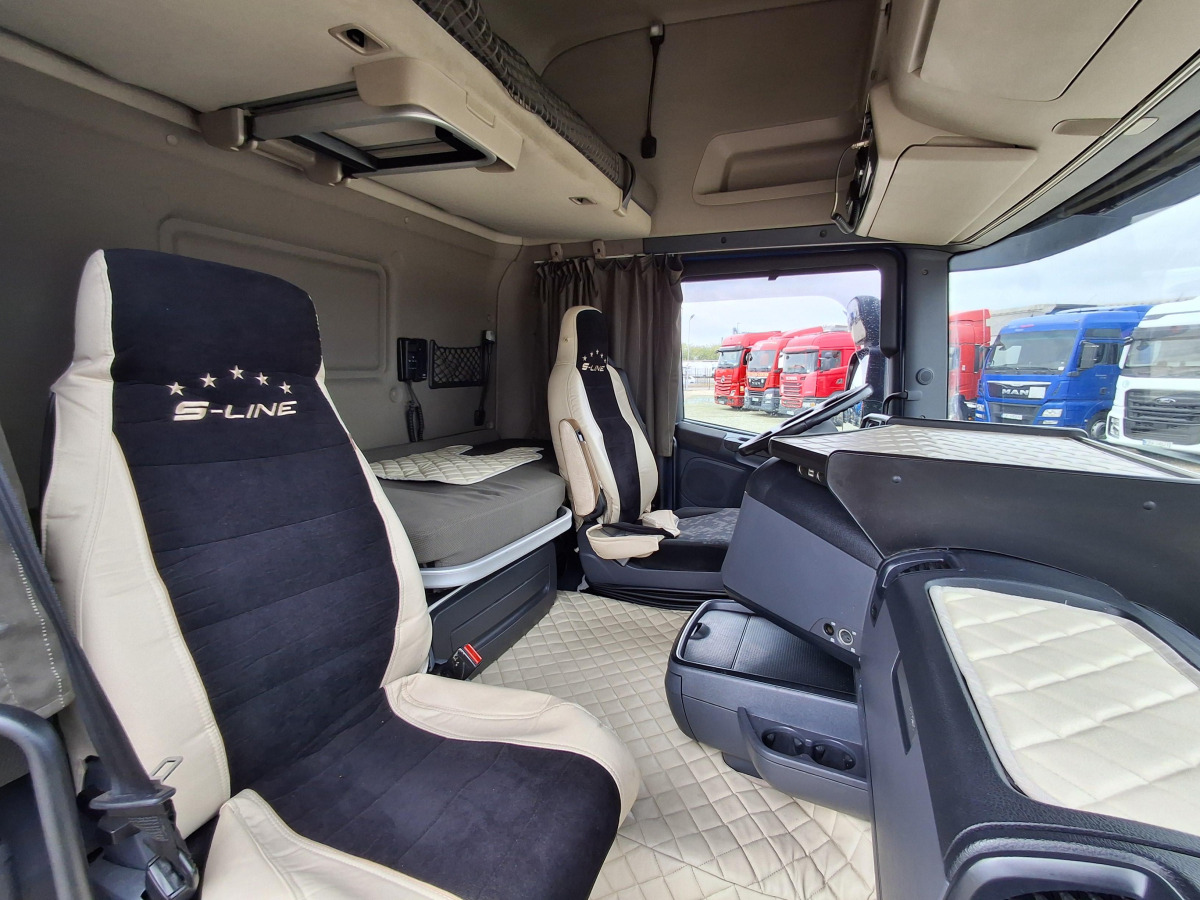 Trekker SCANIA R450  CIĄGNIK SIODŁOWY: afbeelding 9