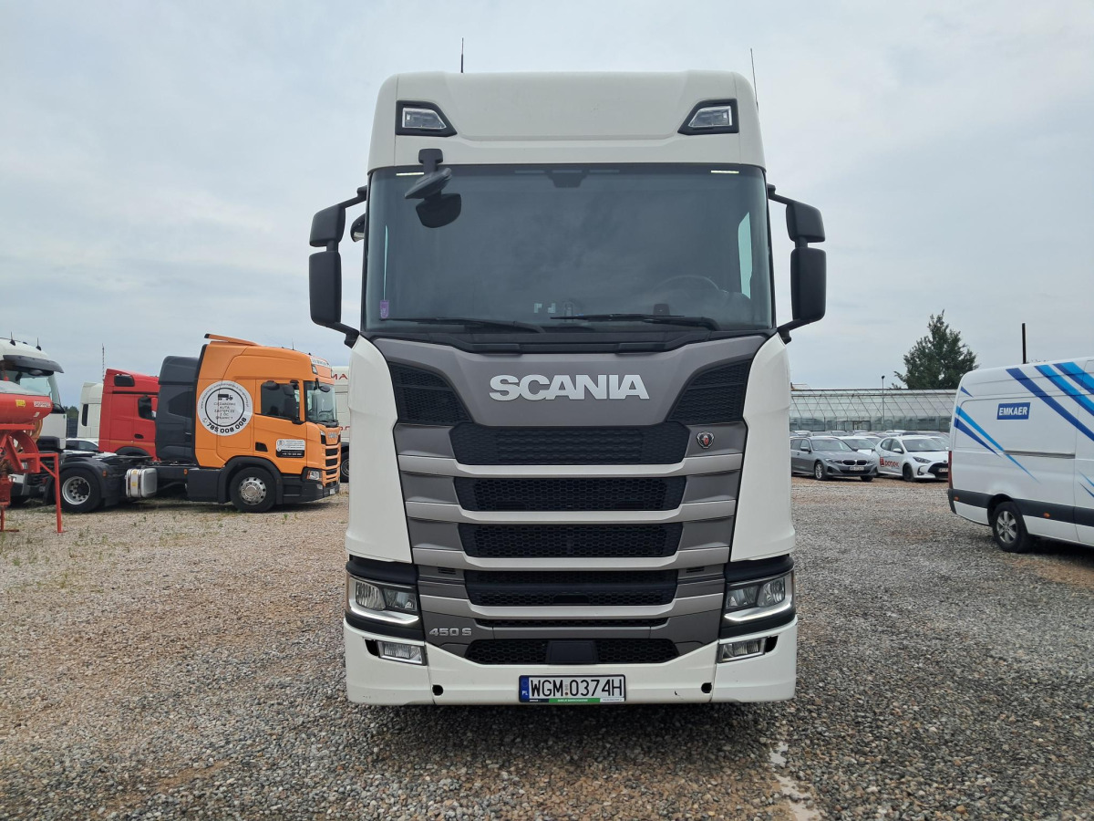SCANIA S450 CIĄGNIK SIODŁOWY - Trekker: afbeelding 3 SCANIA S450 CIĄGNIK SIODŁOWY - Trekker: afbeelding 3