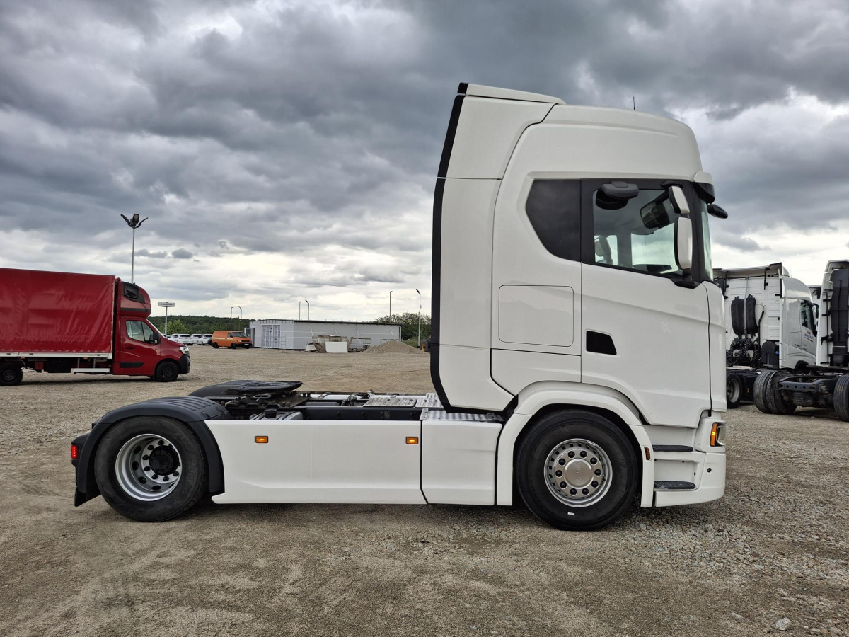 SCANIA S450 CIĄGNIK SIODŁOWY - Trekker: afbeelding 5 SCANIA S450 CIĄGNIK SIODŁOWY - Trekker: afbeelding 5