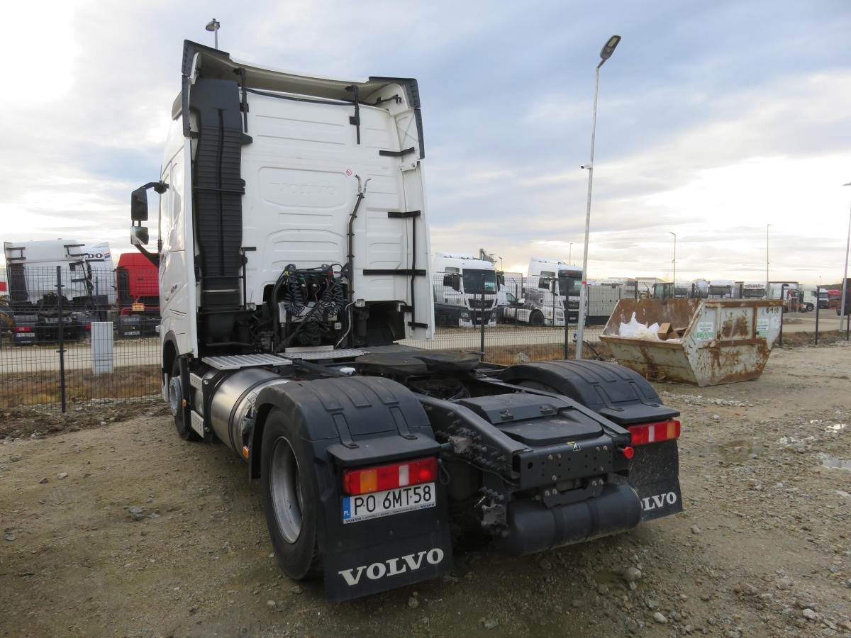 VOLVO FH 460 CIĄGNIK SIODŁOWY - Trekker: afbeelding 3 VOLVO FH 460 CIĄGNIK SIODŁOWY - Trekker: afbeelding 3