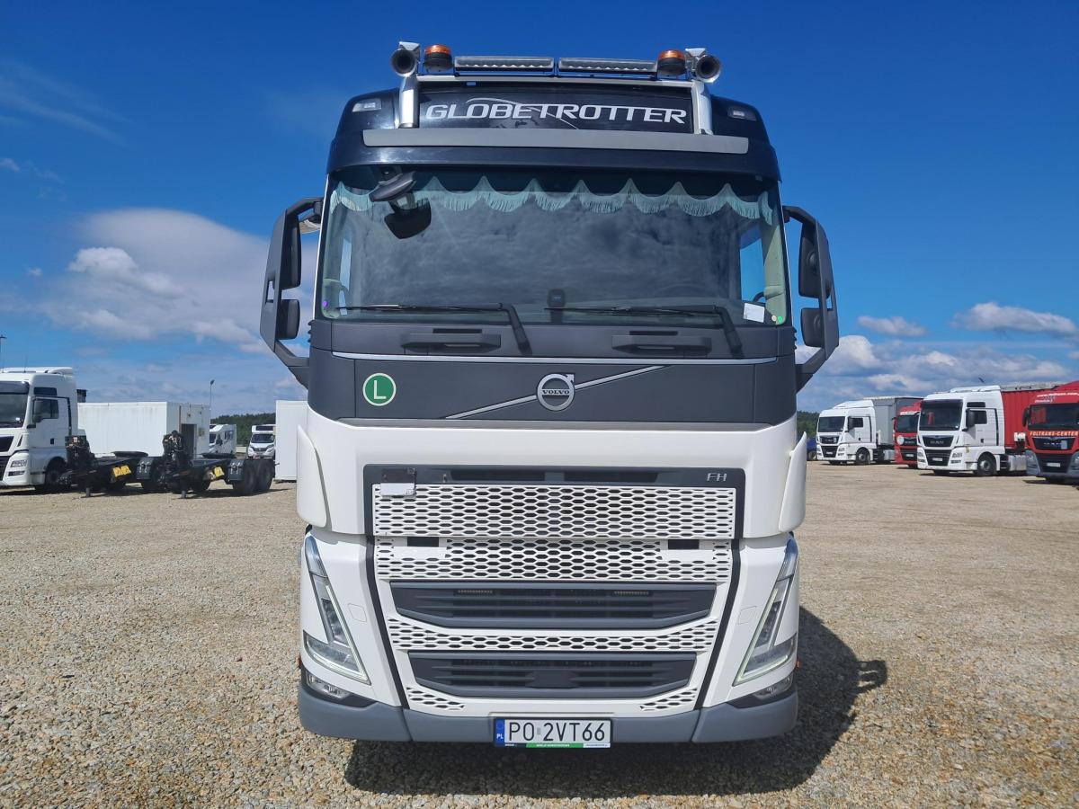VOLVO FH CIĄGNIK SIODŁOWY - Trekker: afbeelding 2 VOLVO FH CIĄGNIK SIODŁOWY - Trekker: afbeelding 2