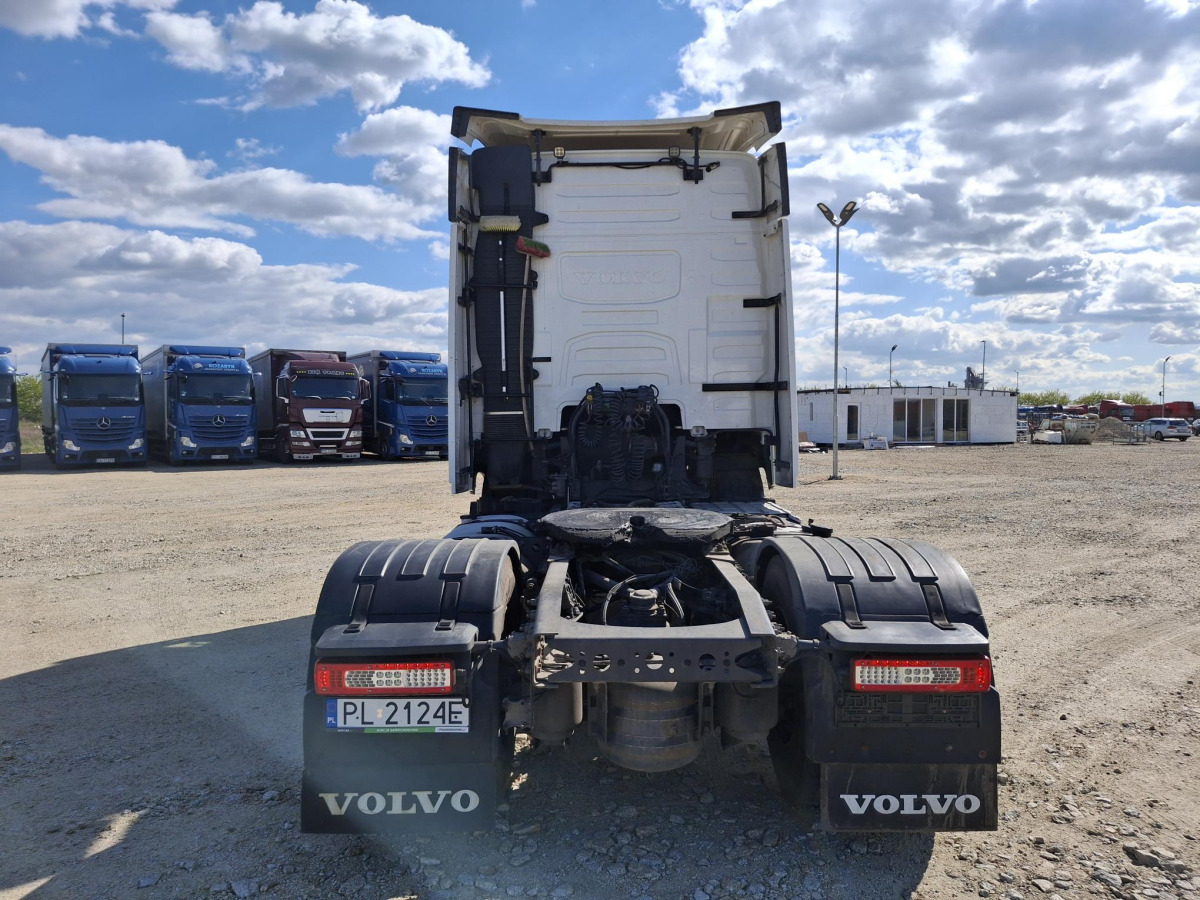 VOLVO FH CIĄGNIK SIODŁOWY - Trekker: afbeelding 4 VOLVO FH CIĄGNIK SIODŁOWY - Trekker: afbeelding 4