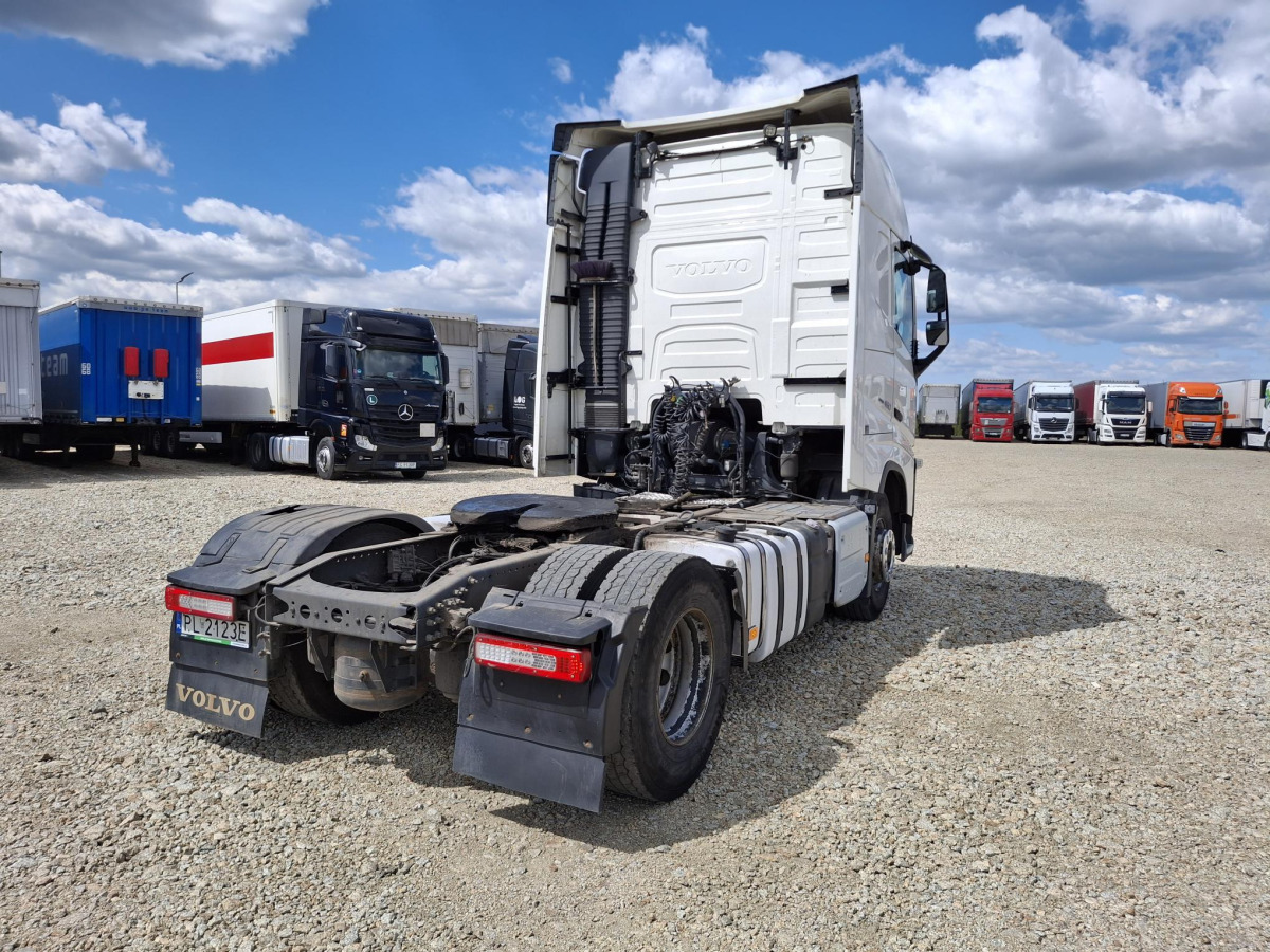 VOLVO FH CIĄGNIK SIODŁOWY - Trekker: afbeelding 5 VOLVO FH CIĄGNIK SIODŁOWY - Trekker: afbeelding 5