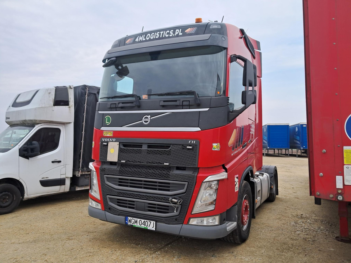VOLVO FH CIĄGNIK SIODŁOWY - Trekker: afbeelding 2 VOLVO FH CIĄGNIK SIODŁOWY - Trekker: afbeelding 2