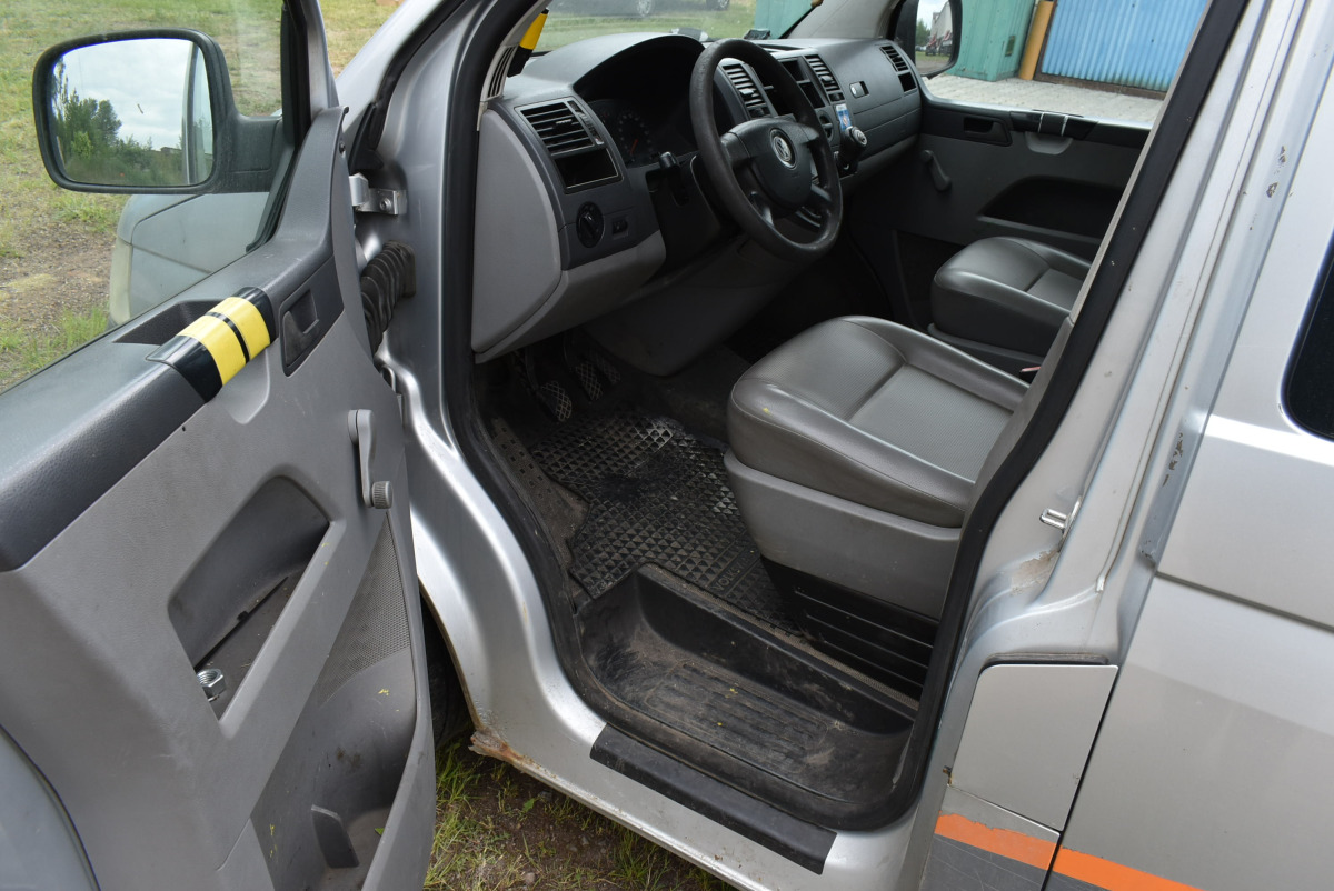 VOLKSWAGEN TRANSPORTER BRYGADÓWKA - Bestelwagen met dubbele cabine: afbeelding 5 VOLKSWAGEN TRANSPORTER BRYGADÓWKA - Bestelwagen met dubbele cabine: afbeelding 5