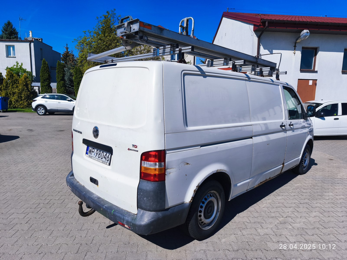 VOLKSWAGEN TRANSPORTER FURGON BLASZAK - Gesloten bestelwagen: afbeelding 4 VOLKSWAGEN TRANSPORTER FURGON BLASZAK - Gesloten bestelwagen: afbeelding 4