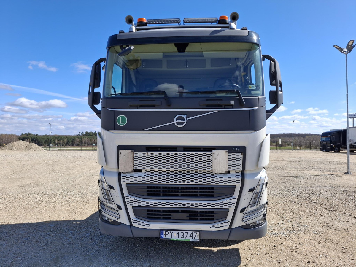 VOLVO FH HAKOWIEC - Haakarmsysteem vrachtwagen: afbeelding 3 VOLVO FH HAKOWIEC - Haakarmsysteem vrachtwagen: afbeelding 3
