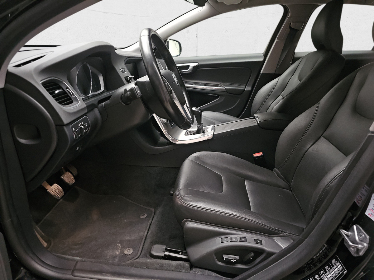 Personenwagen VOLVO V60 CROSS COUNTRY KOMBI: afbeelding 12