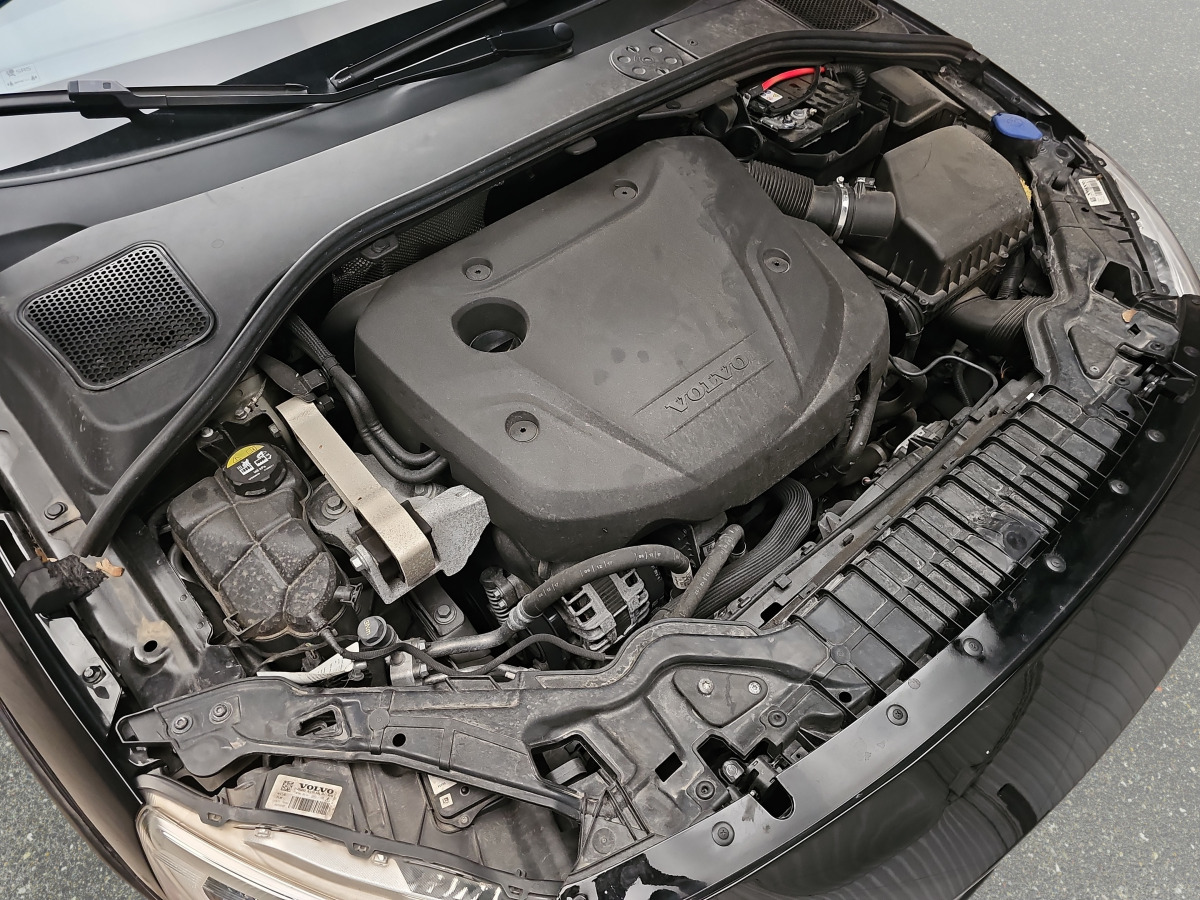 Personenwagen VOLVO V60 CROSS COUNTRY KOMBI: afbeelding 15