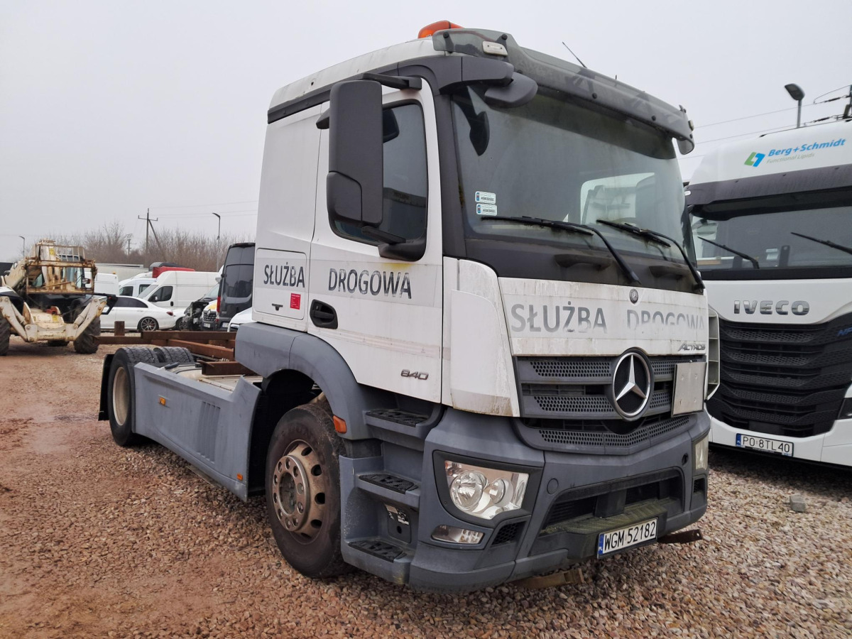 MERCEDES BENZ ACTROS DO ZABUDOWY - Vrachtwagen: afbeelding 1 MERCEDES BENZ ACTROS DO ZABUDOWY - Vrachtwagen: afbeelding 1