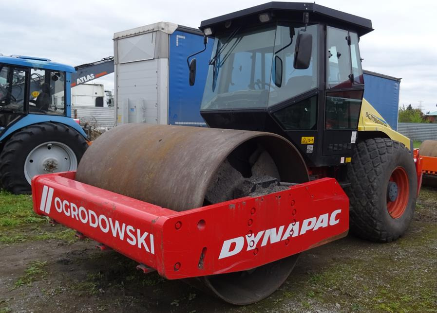 Walec DYNAPAC CA 302D 2011 - 3393 mth - CE - 15,9t - Wals: afbeelding 2 Walec DYNAPAC CA 302D 2011 - 3393 mth - CE - 15,9t - Wals: afbeelding 2