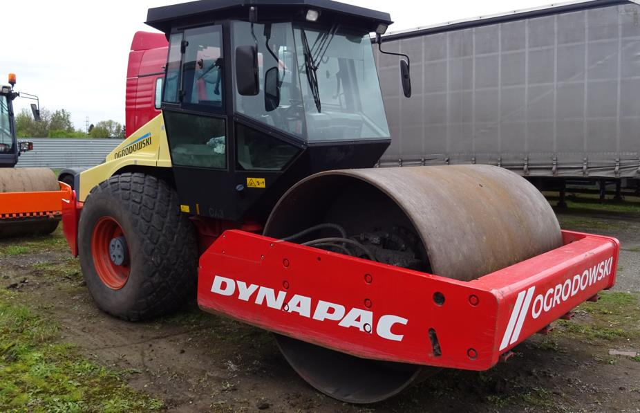 Walec DYNAPAC CA 302D 2011 - 3393 mth - CE - 15,9t - Wals: afbeelding 1 Walec DYNAPAC CA 302D 2011 - 3393 mth - CE - 15,9t - Wals: afbeelding 1